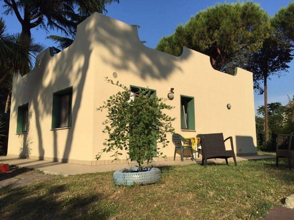 Villaggio Mithos Misano Adriatico Exterior foto